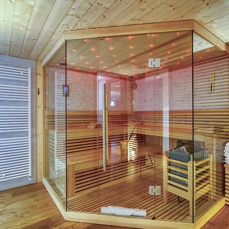 Luxury Mountain Pool Sauna Cinema شاليه *