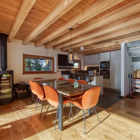 木屋 Luxury Mountain Pool Sauna Cinema