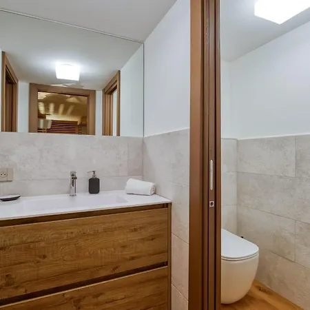Luxury Mountain Pool Sauna Cinema 霞慕尼