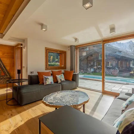 木屋 Luxury Mountain Pool Sauna Cinema *