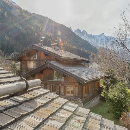 Luxury Mountain Pool Sauna Cinema 木屋